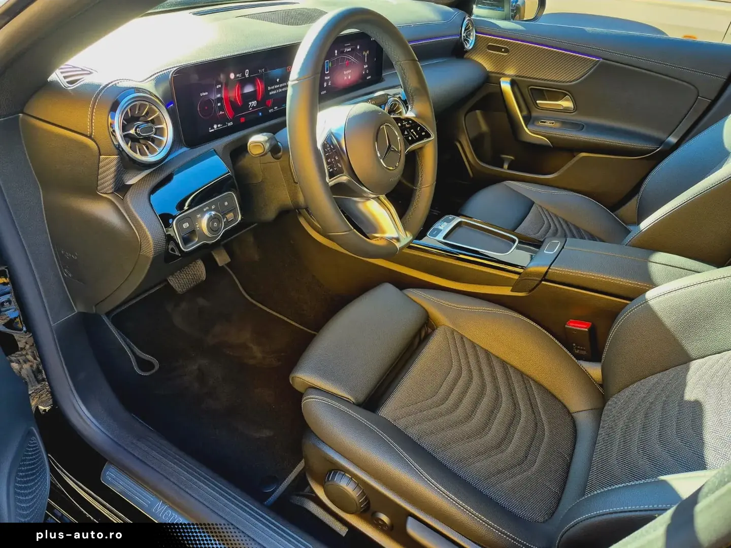 Mercedes Benz CLA 200 2024