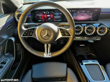 Mercedes Benz CLA 200 2024