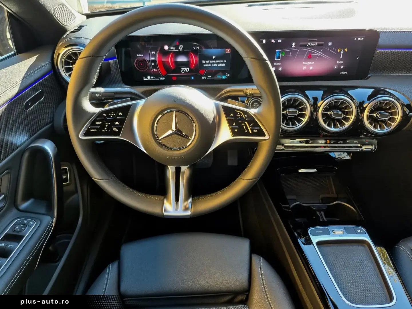 Mercedes Benz CLA 200 2024