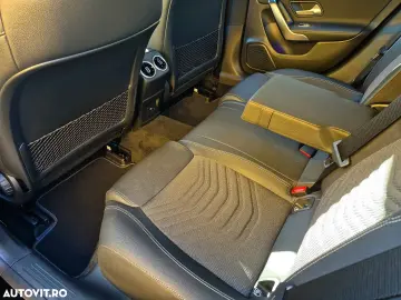 Mercedes Benz CLA 200 2024