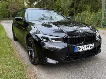 BMW 330e xDrive Touring Automatic -
