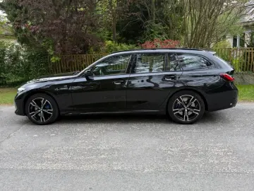 BMW 330e xDrive Touring Automatic -