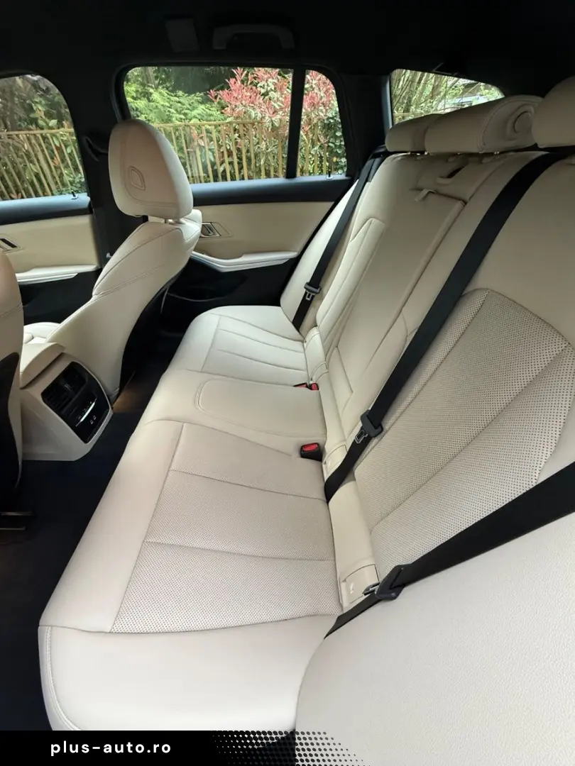 BMW 330e xDrive Touring Automatic -