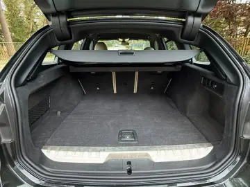 BMW 330e xDrive Touring Automatic -