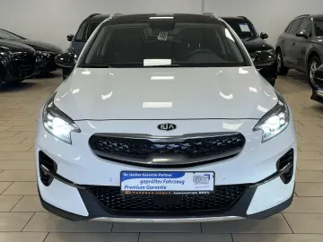 KIA XCeed Platinum Edition Plug-in Pano LED JBL
