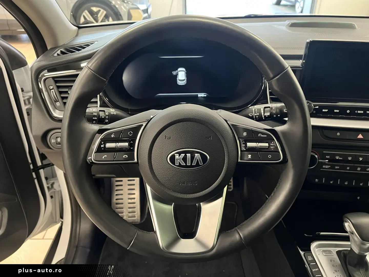 KIA XCeed Platinum Edition Plug-in Pano LED JBL