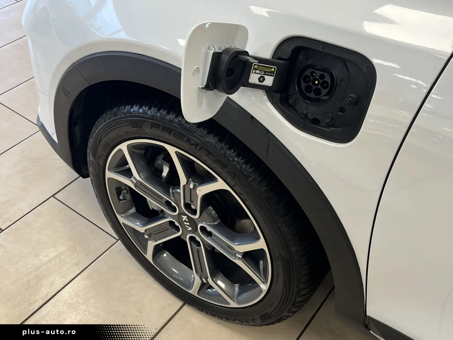 KIA XCeed Platinum Edition Plug-in Pano LED JBL