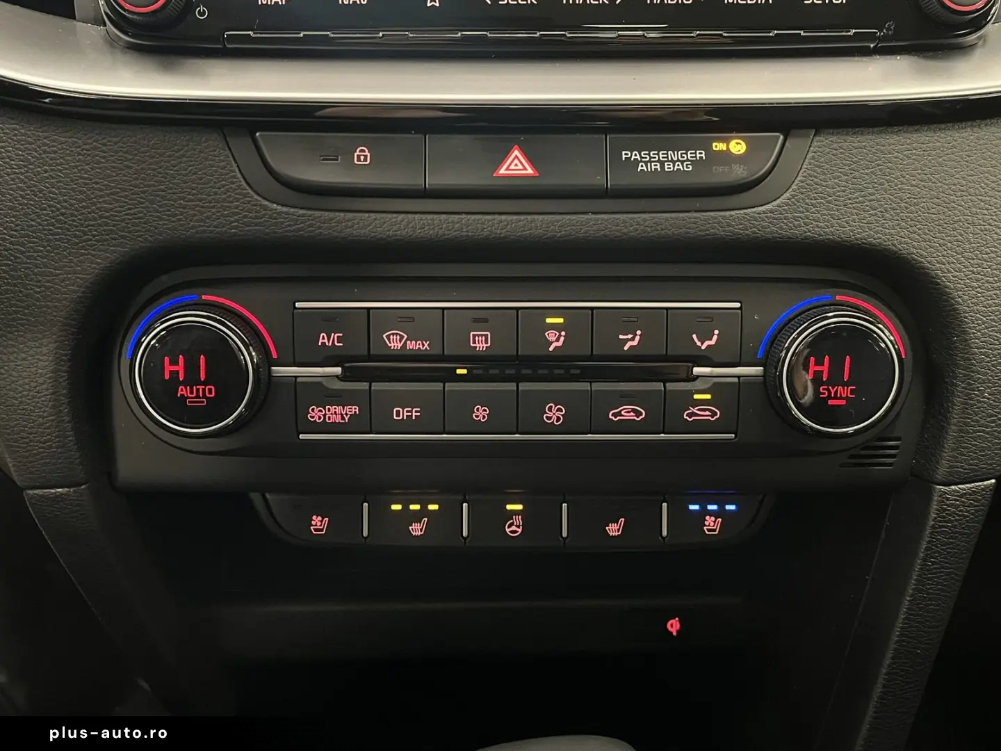 KIA XCeed Platinum Edition Plug-in Pano LED JBL