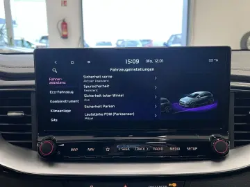 KIA XCeed Platinum Edition Plug-in Pano LED JBL