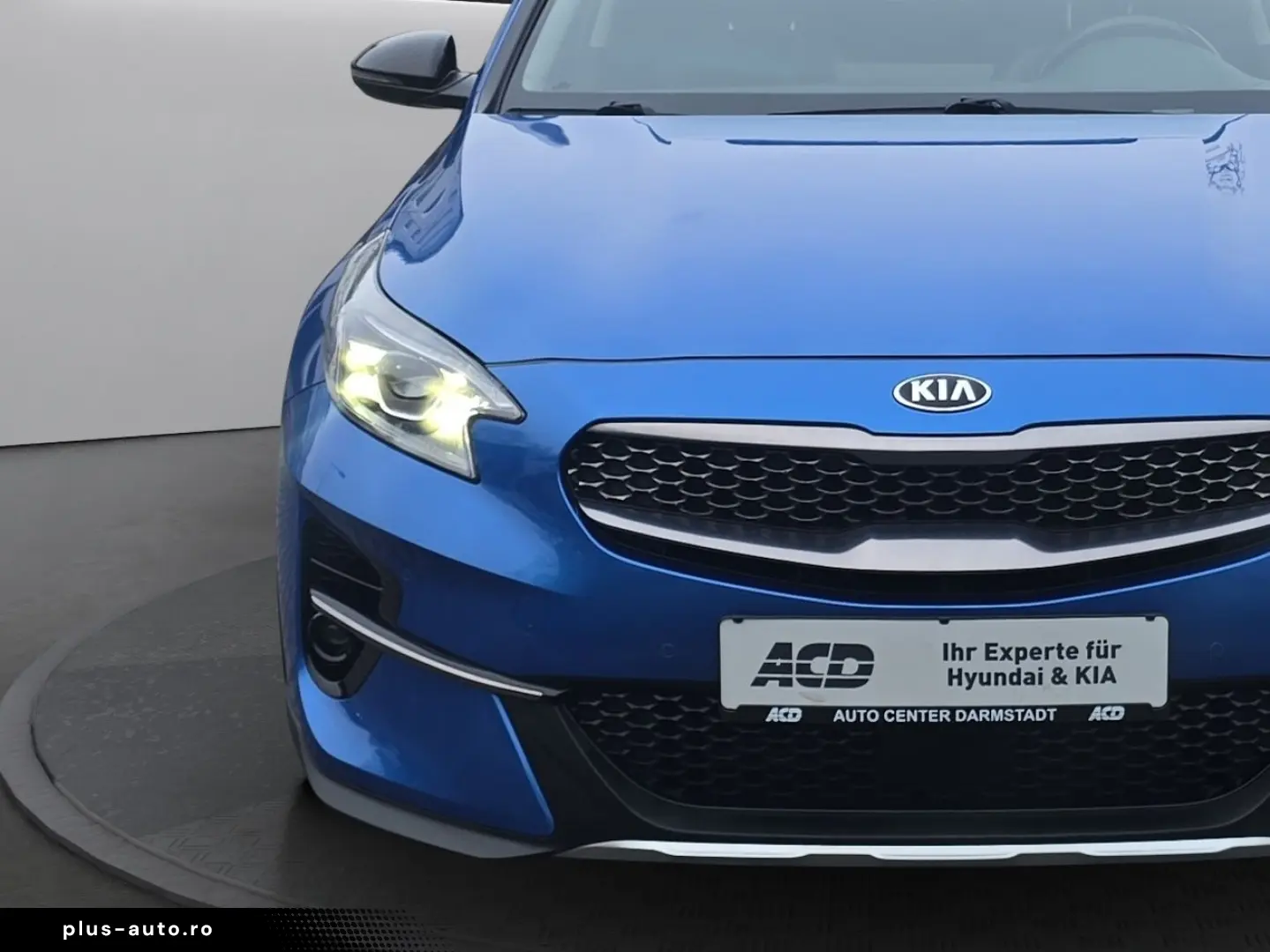 KIA XCeed 1.6 T DCT PLATINUM  GLASDACH LEDER