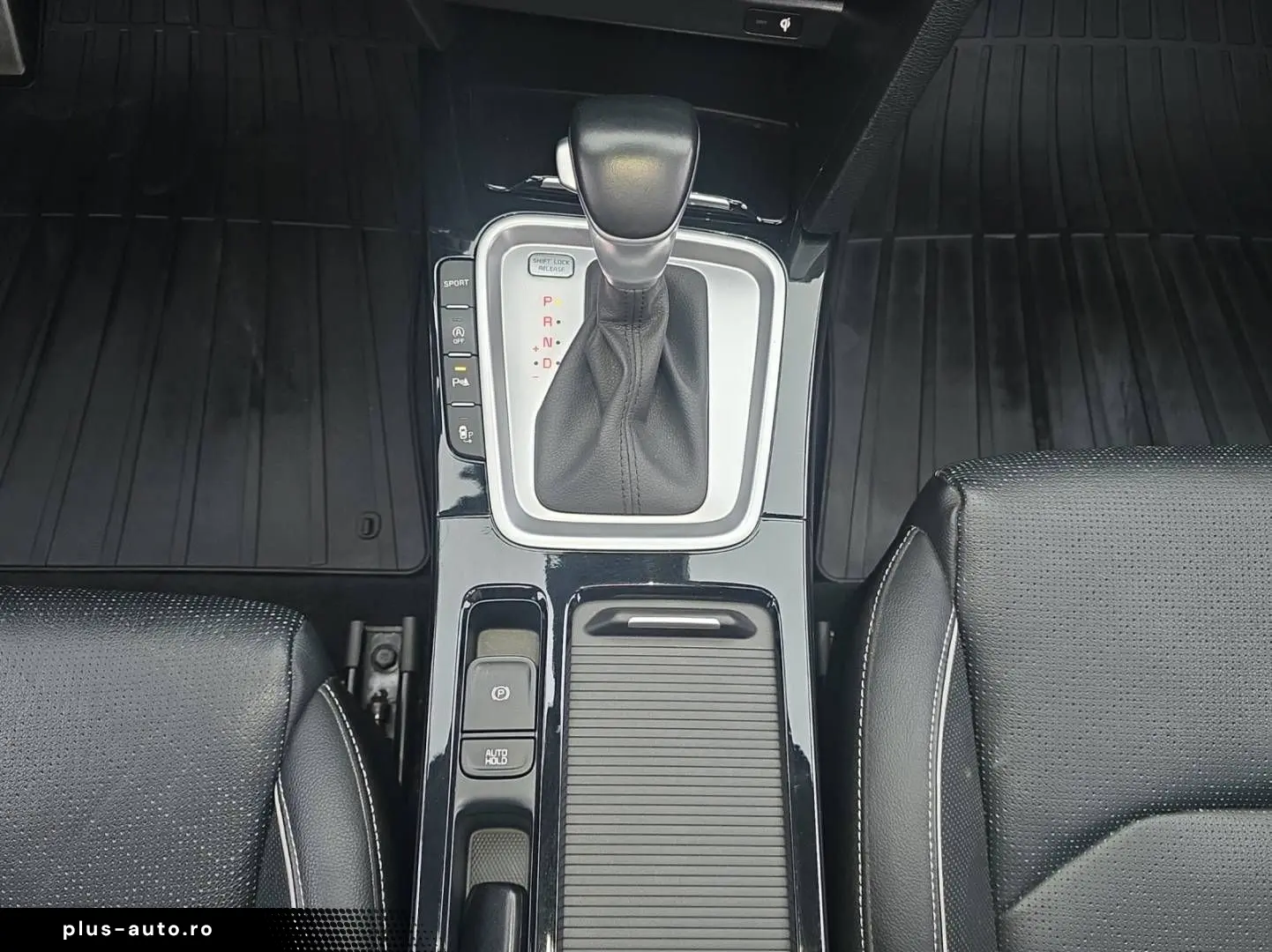 KIA XCeed 1.6 T DCT PLATINUM  GLASDACH LEDER