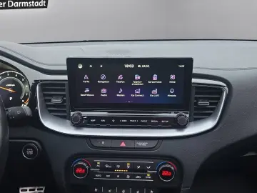 KIA XCeed 1.6 T DCT PLATINUM  GLASDACH LEDER