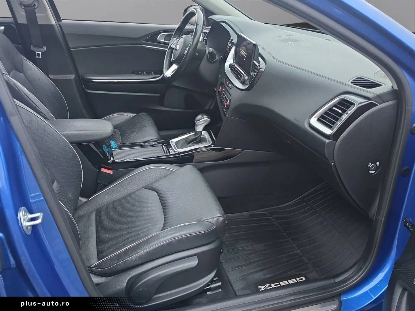 KIA XCeed 1.6 T DCT PLATINUM  GLASDACH LEDER