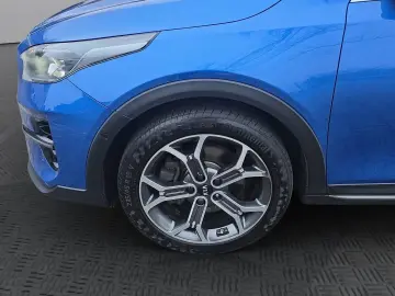 KIA XCeed 1.6 T DCT PLATINUM  GLASDACH LEDER