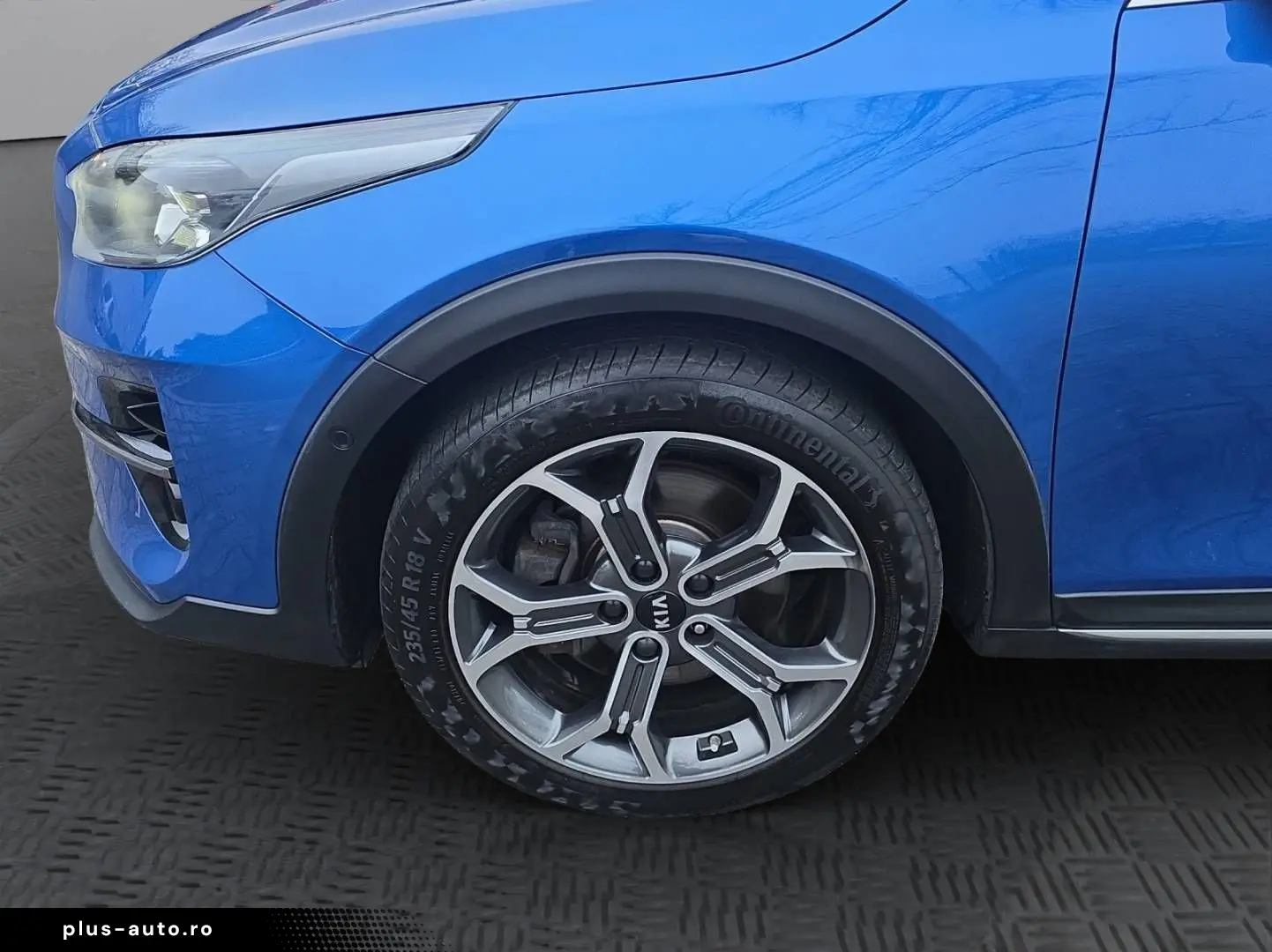 KIA XCeed 1.6 T DCT PLATINUM  GLASDACH LEDER