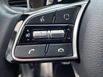KIA XCeed Platinum Edition KLIMA ACC NAVI KAMERA USB