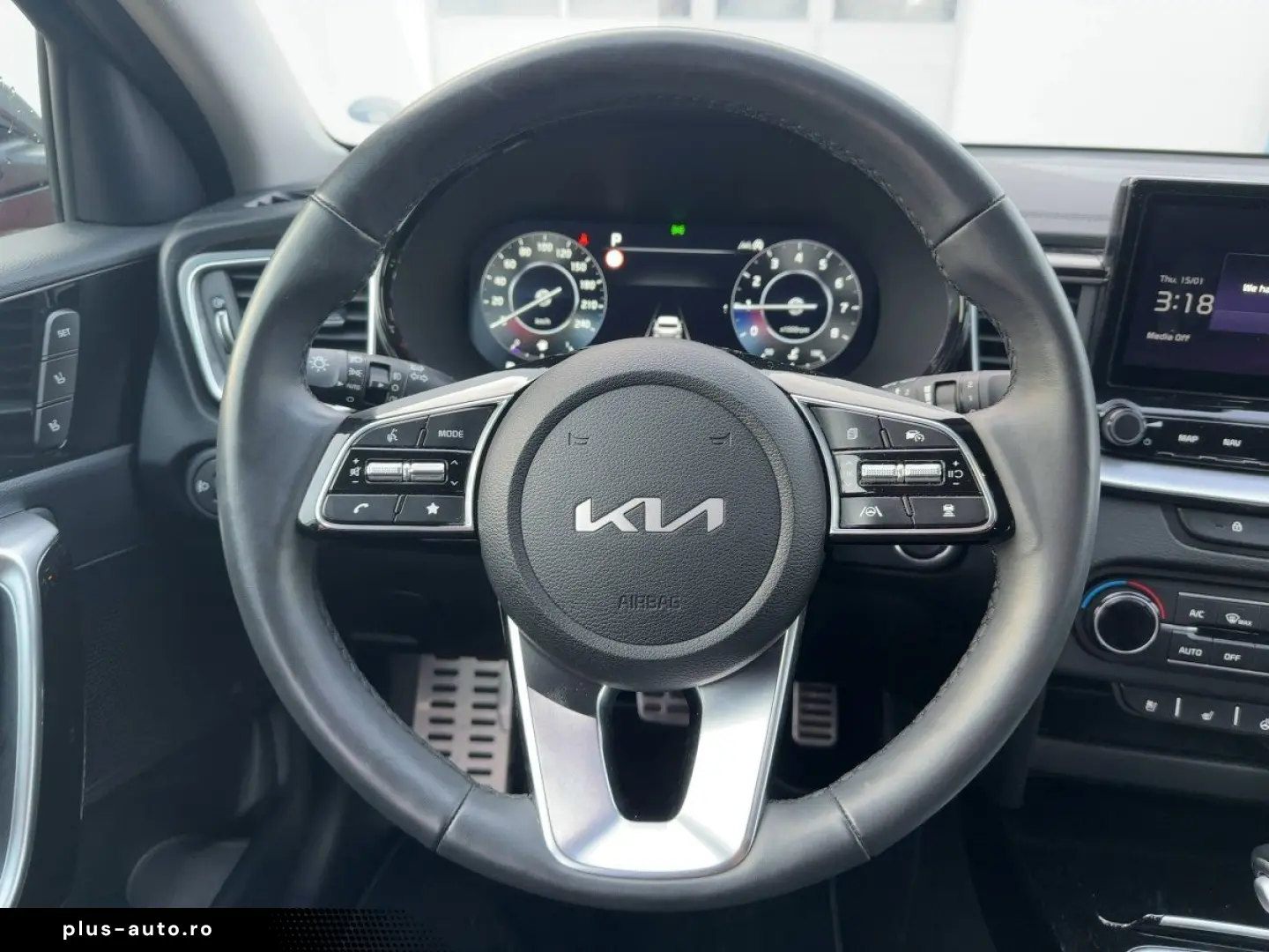 KIA XCEED 1.5T Platinum Glasdach LED Kamera Navi
