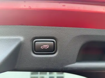 KIA XCEED 1.5T Platinum Glasdach LED Kamera Navi