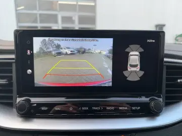 KIA XCEED 1.5T Platinum Glasdach LED Kamera Navi
