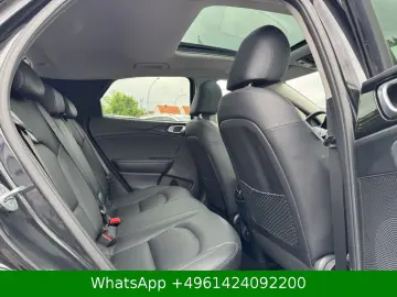 KIA XCeed Platinum Edition AHK ACC PANO JBL KAMERA