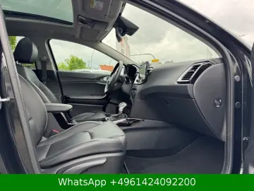 KIA XCeed Platinum Edition AHK ACC PANO JBL KAMERA