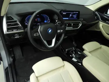 BMW X3 xDrive30e   LED   navi   Schiebedach   Sports