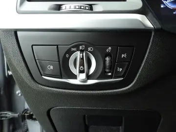 BMW X3 xDrive30e   LED   navi   Schiebedach   Sports