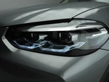 BMW X3 xDrive30e   LED   navi   Schiebedach   Sports