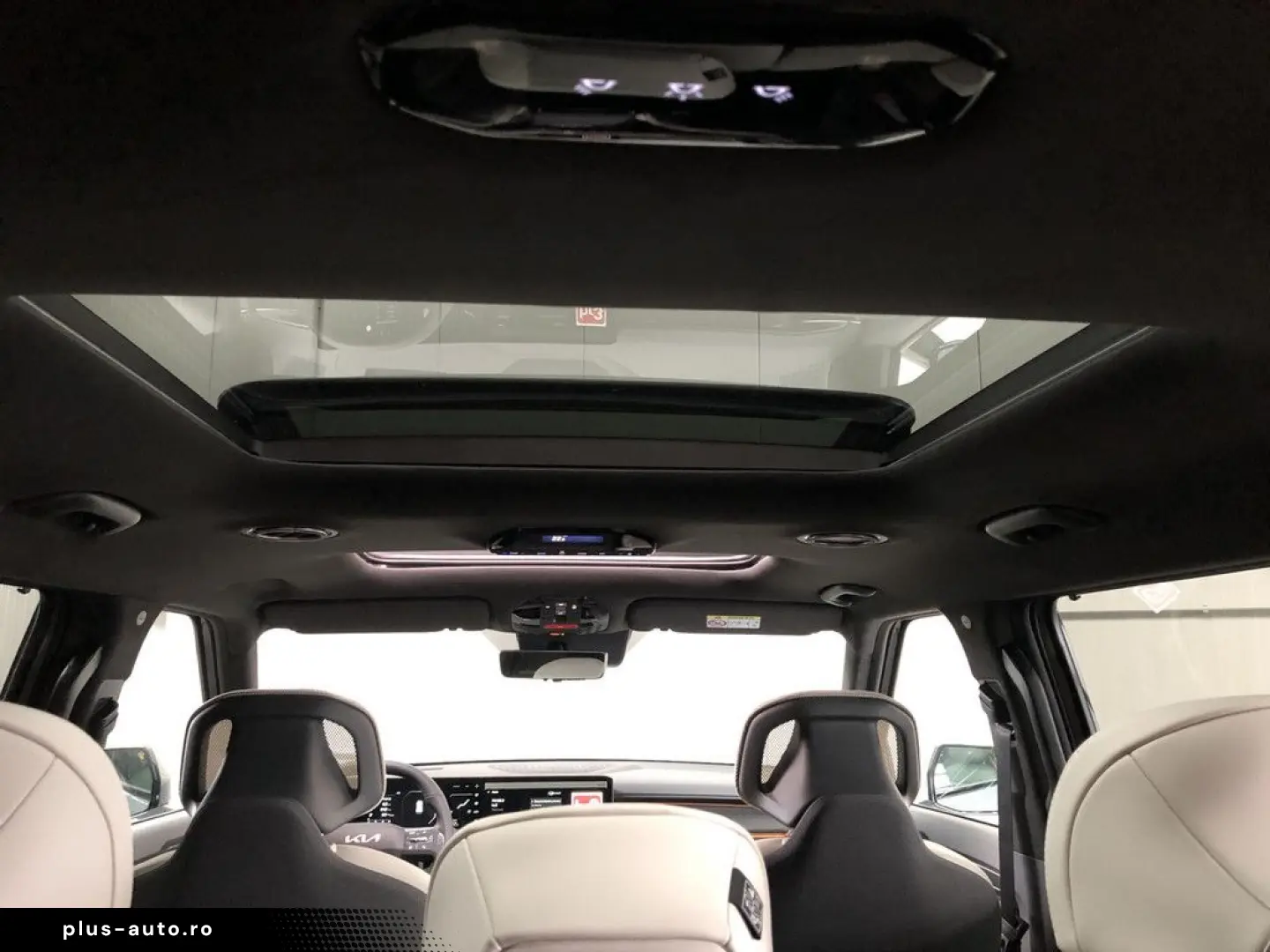KIA EV9 99kWh AWD GTLine Launch  -24%  7S