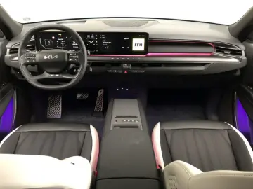 KIA EV9 99kWh AWD GTLine Launch  -24%  7S