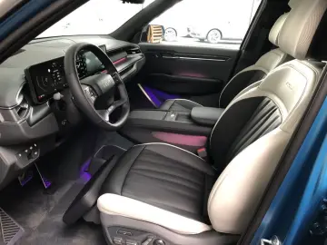 KIA EV9 99kWh AWD GTLine Launch  -24%  7S