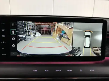 KIA EV9 99kWh AWD GTLine Launch  -24%  7S
