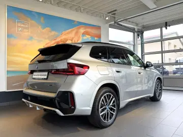 BMW X1 25 e xDr M SPORT LEDer AL SPUR KAM STANDKLIMA