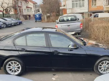 BMW Seria 3 318d xDrive Advantage