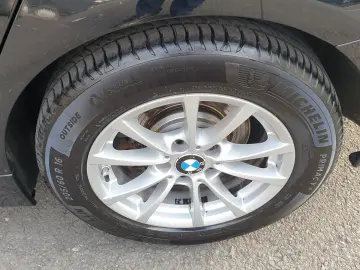 BMW Seria 3 318d xDrive Advantage