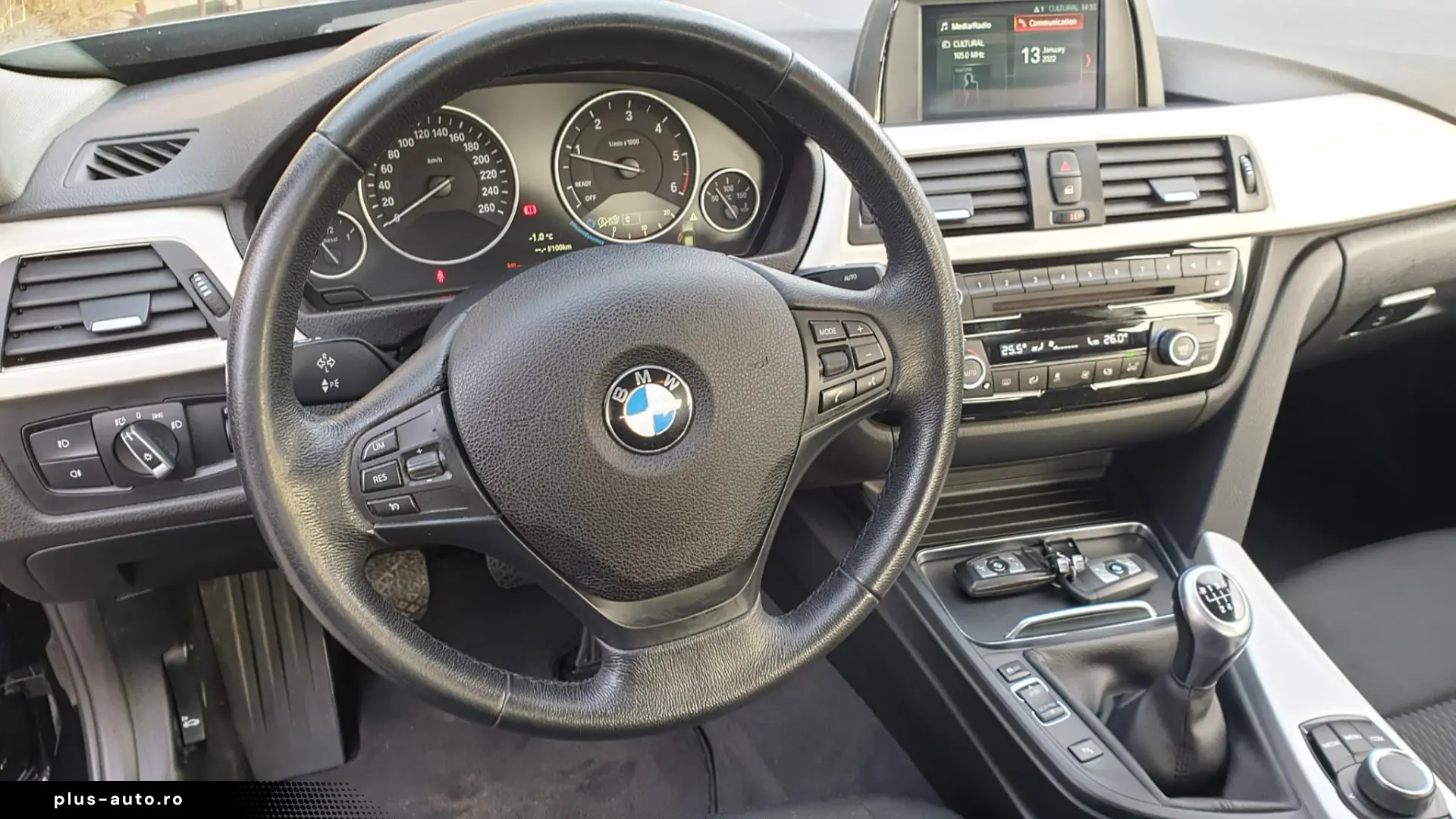 BMW Seria 3 318d xDrive Advantage