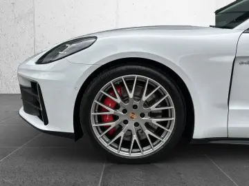 PORSCHE Panamera 4S E-Hybrid PANO BOSE Soft-Close