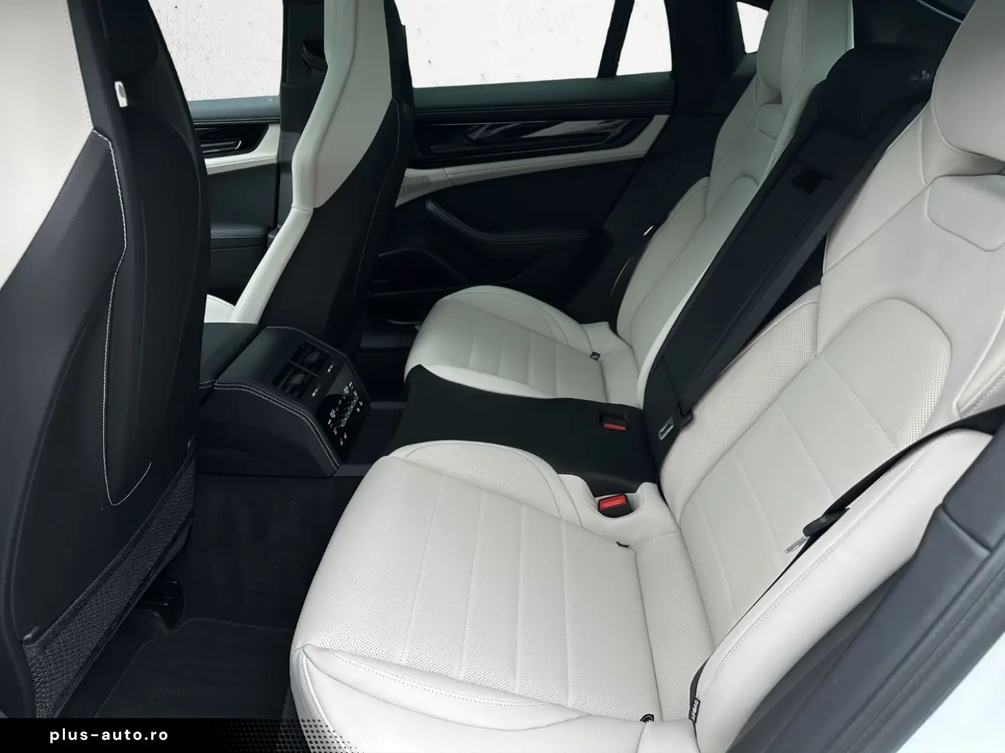 PORSCHE Panamera 4S E-Hybrid PANO BOSE Soft-Close