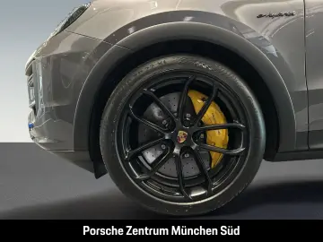 PORSCHE Cayenne Turbo E-Hybrid Coupe mit GT-Paket LED