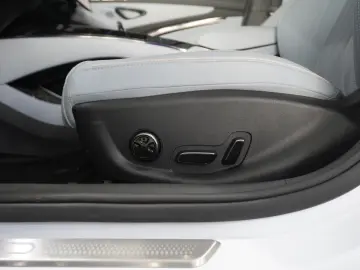 BYD SEAL RWD DESIGN 82 5 KWH NAVI LED SPORT PANO. SH