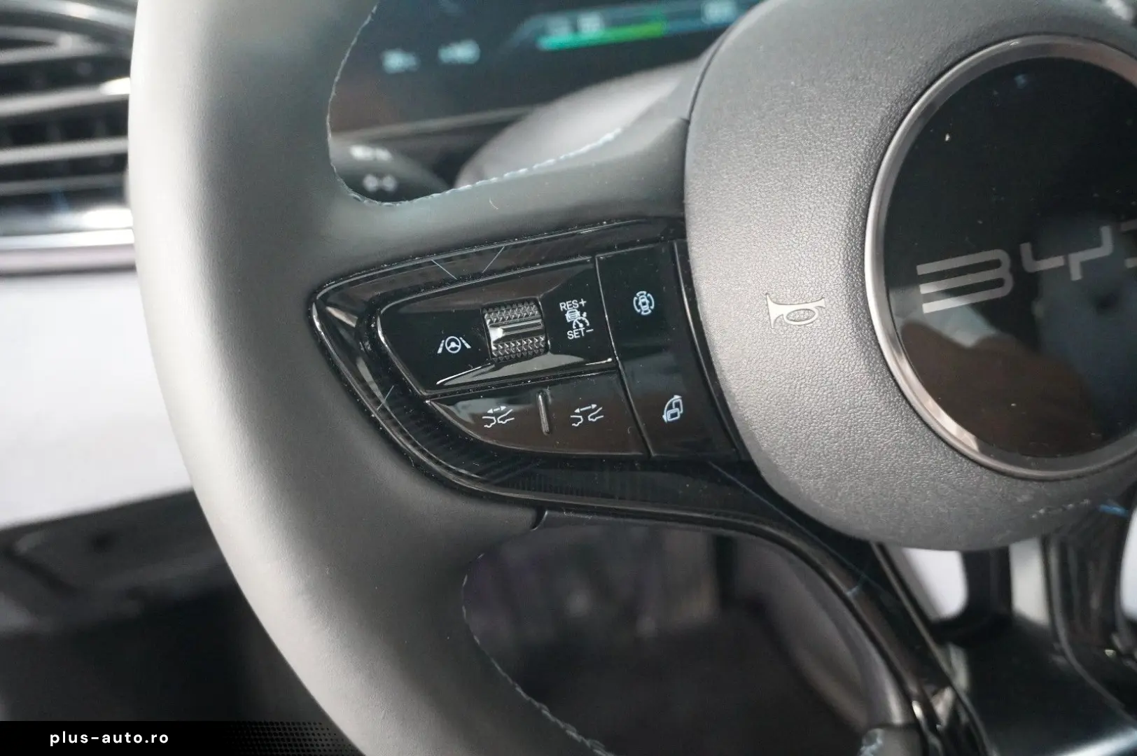 BYD SEAL RWD DESIGN 82 5 KWH NAVI LED SPORT PANO. SH