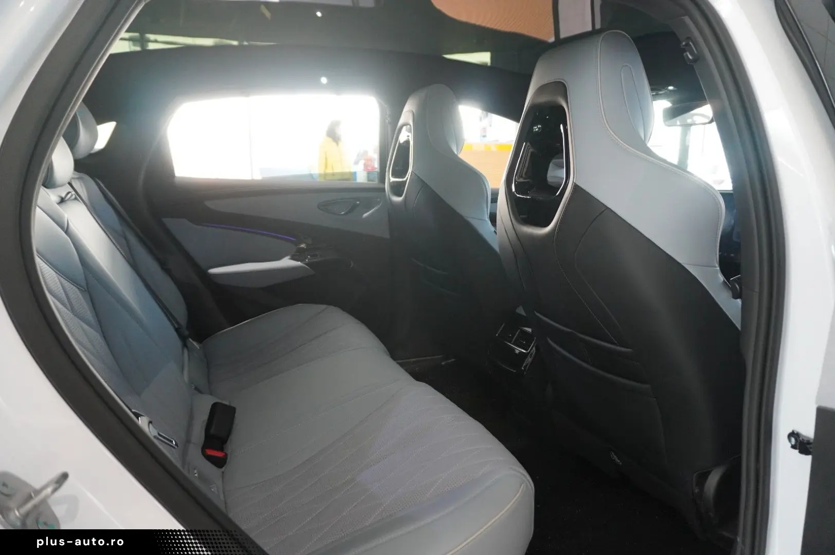 BYD SEAL RWD DESIGN 82 5 KWH NAVI LED SPORT PANO. SH