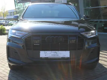 AUDI Q7 50 TDI quattro S line B&O