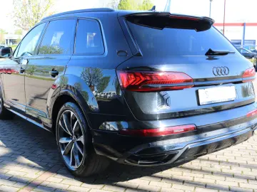 AUDI Q7 50 TDI quattro S line B&O