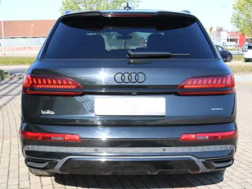 AUDI Q7 50 TDI quattro S line B&O