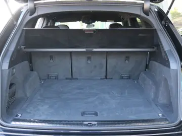 AUDI Q7 50 TDI quattro S line B&O