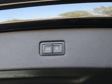 AUDI Q7 50 TDI quattro S line B&O