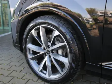 AUDI Q7 50 TDI quattro S line B&O