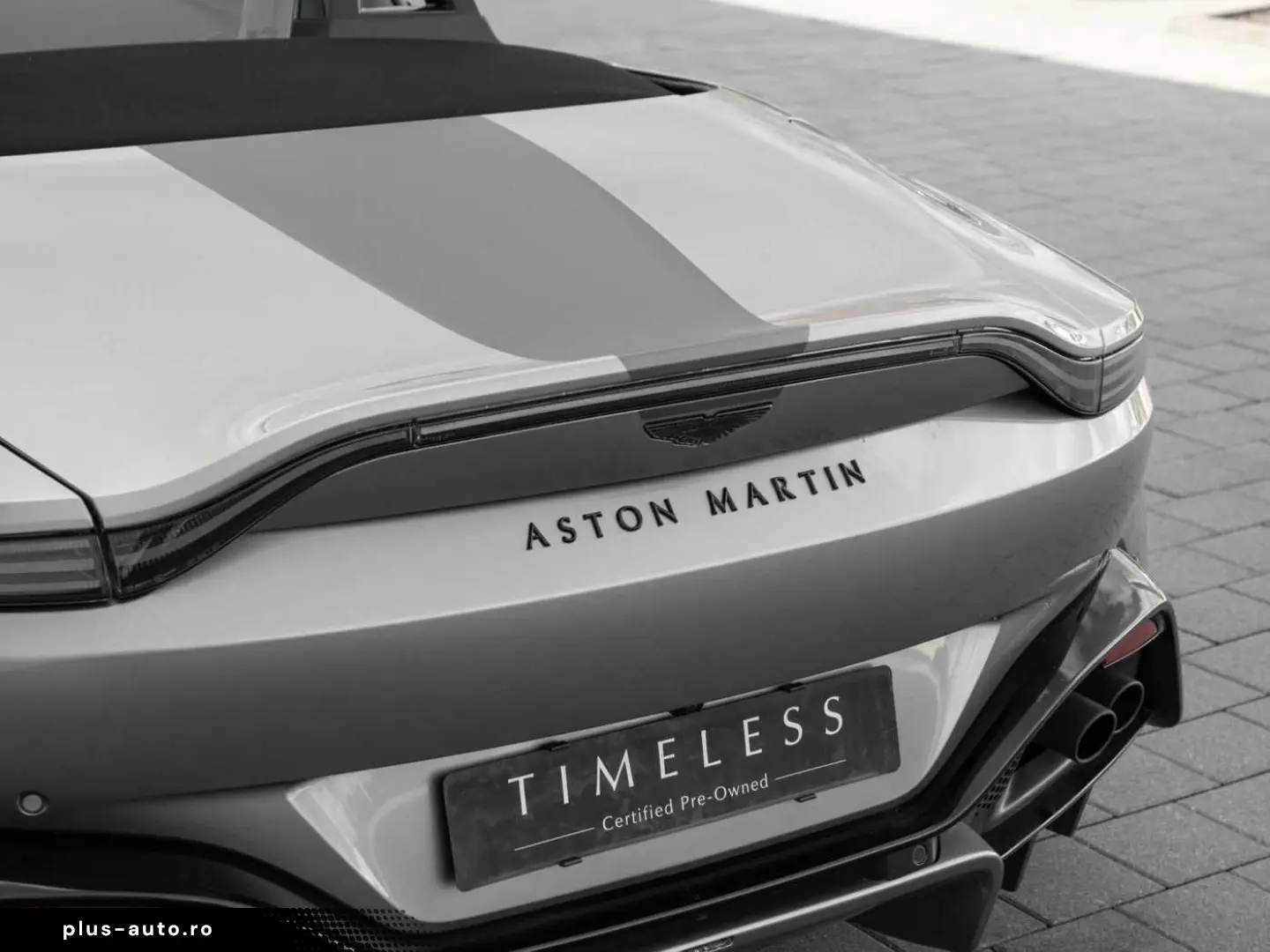 ASTON MARTIN V8 Vantage Roadster F1 Edition Q Special Farbe