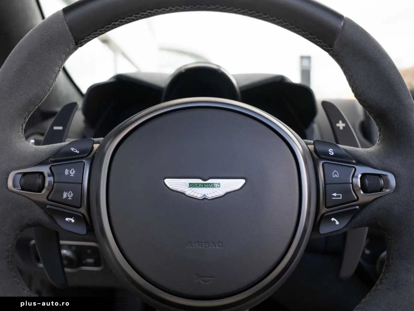 ASTON MARTIN V8 Vantage Roadster F1 Edition Q Special Farbe